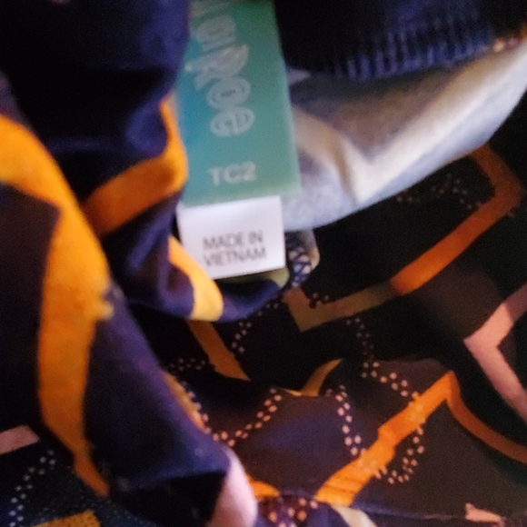 NIP TC2 DISNEY LULAROE LEGGINGS MICKEY MOUSE - Picture 3 of 5